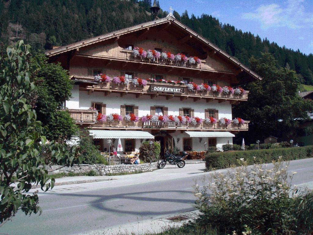 Landgasthof Dorferwirt Oberau Exterior photo